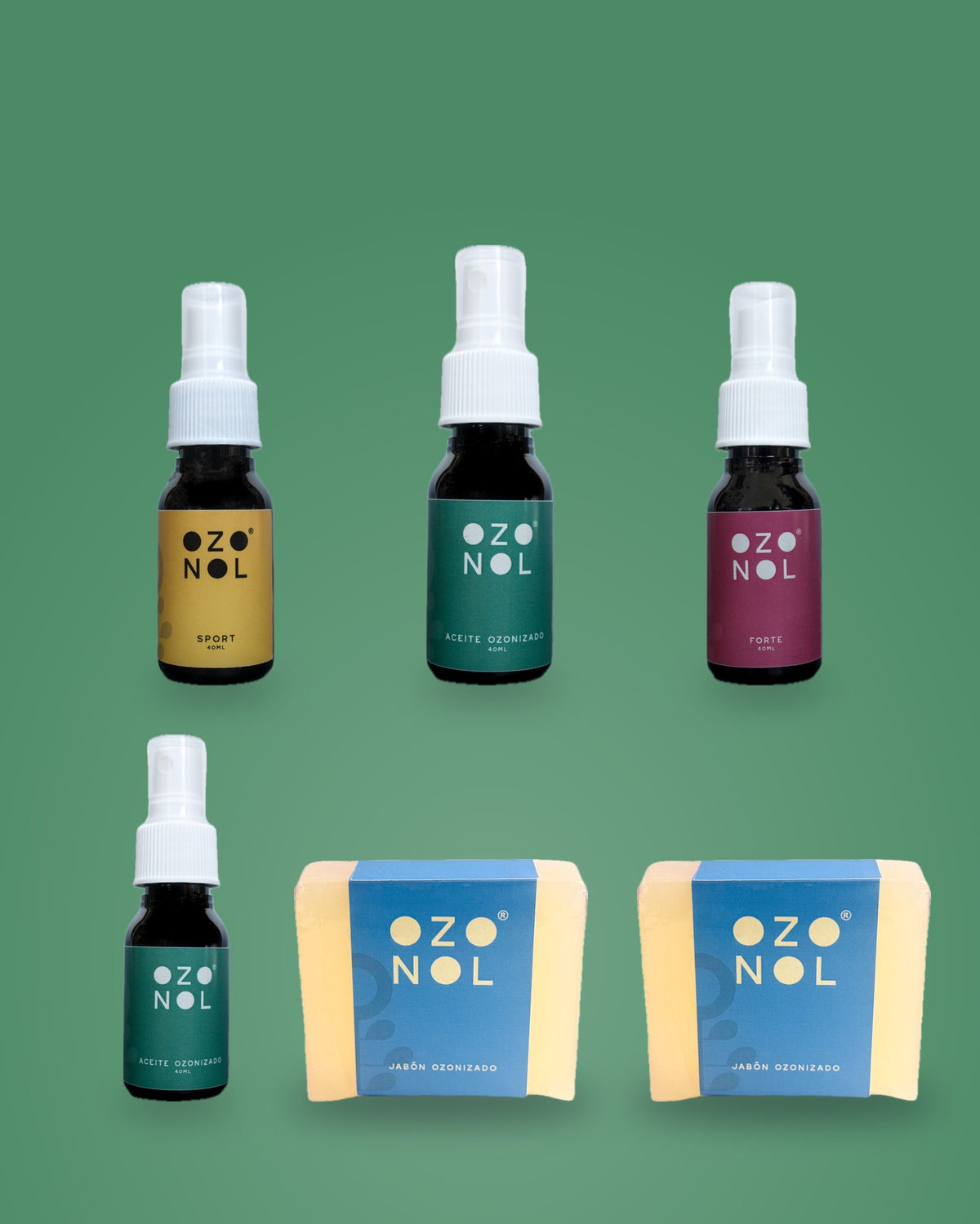 Pack Familiar sobre fondo verde